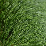 عشب صناعي لتنسيق الأفنية والمساحات