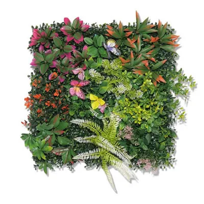 جدران من العشب الصناعي بتصاميم فاخرة